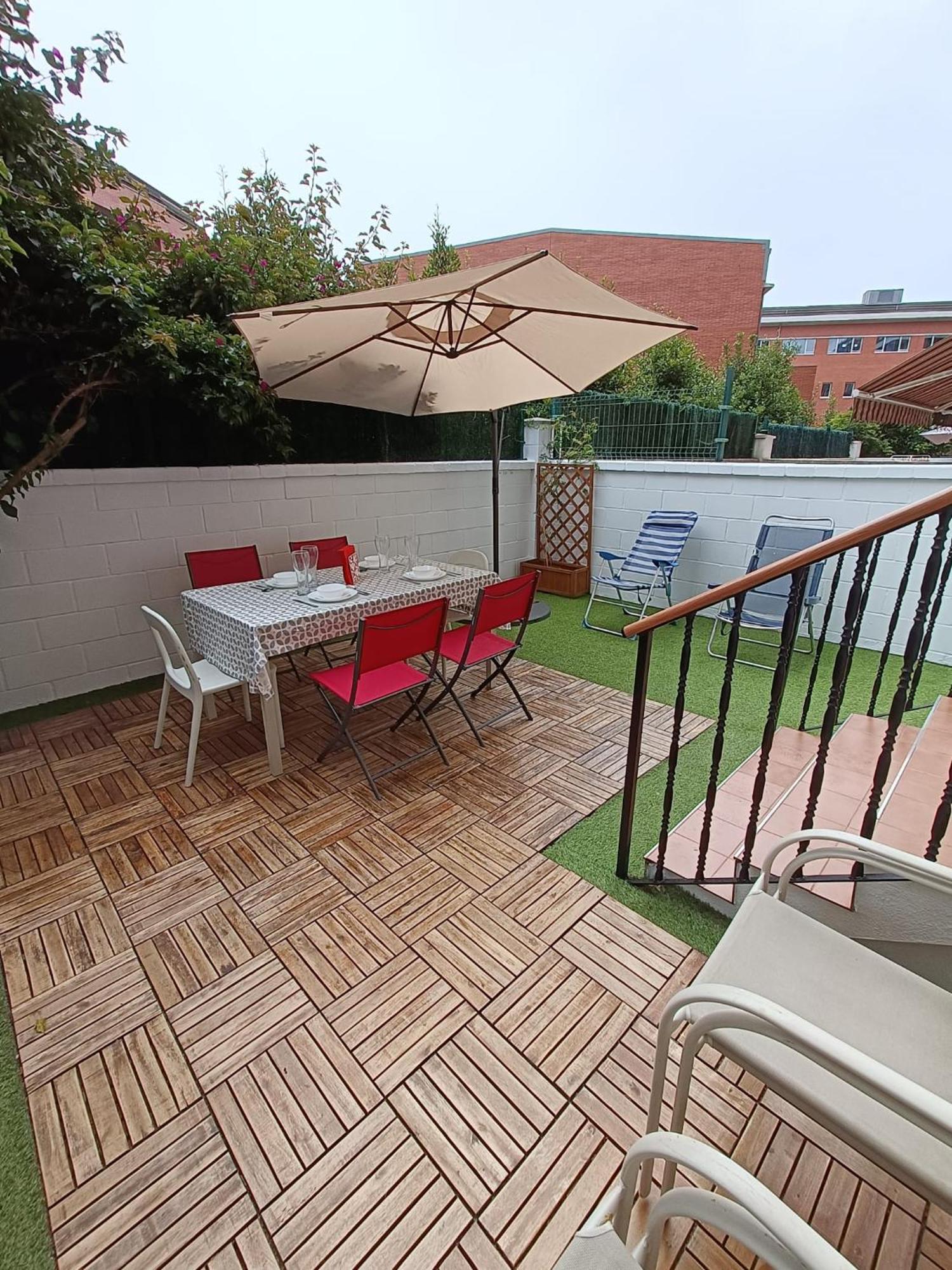 Paraiso Soleado: Piso Con Terraza, Piscina Y Garaje A 5 Min De Playa Castro Urdiales Exterior foto